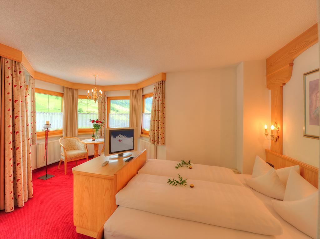 Hotel Verwall Ischgl Ruang foto